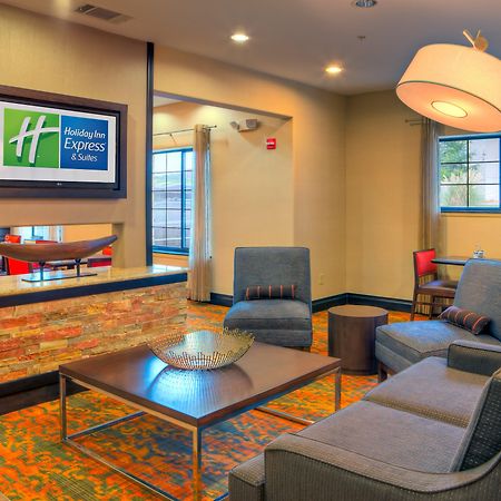 Holiday Inn Express And Suites Granbury By Ihg Exteriör bild