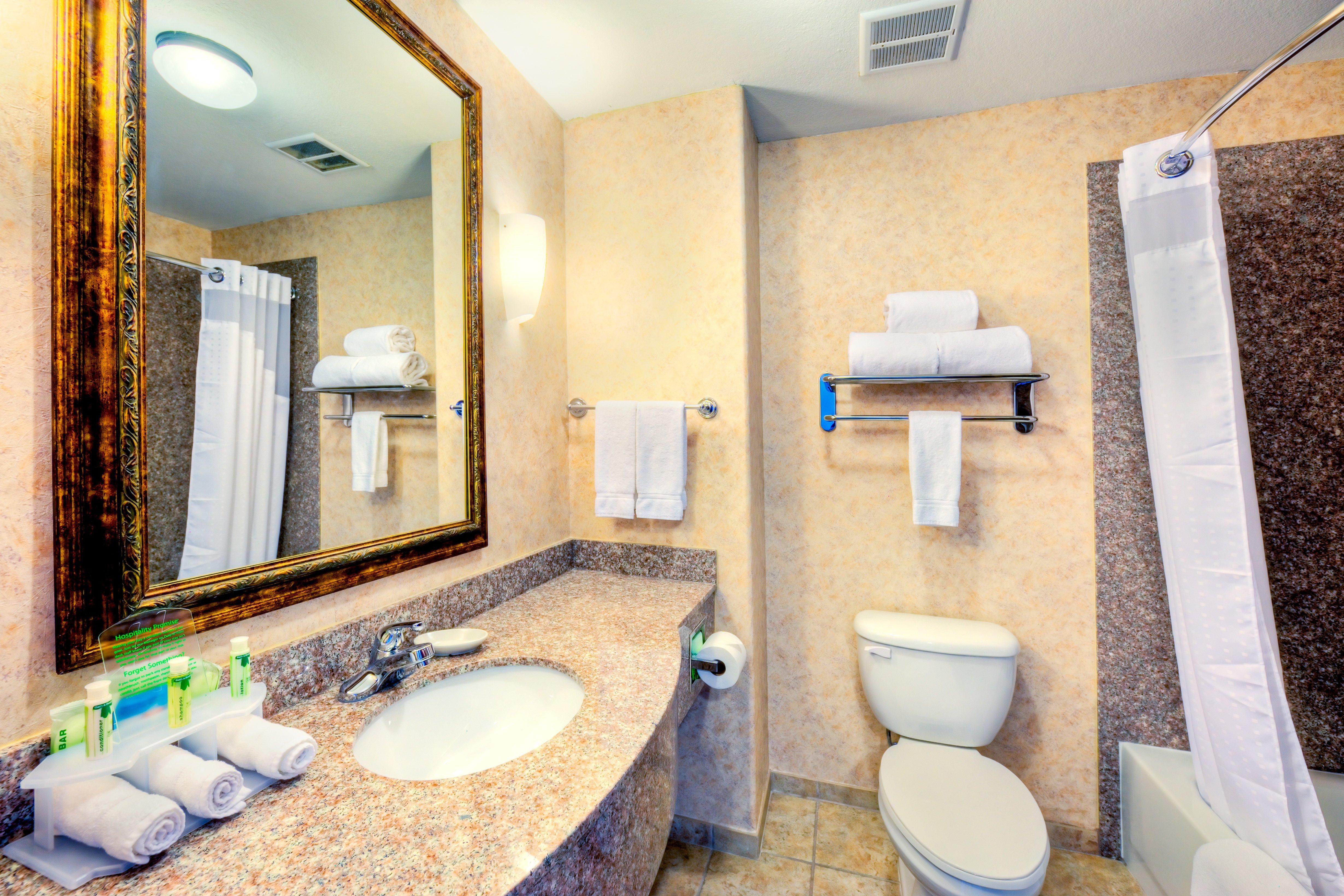 Holiday Inn Express And Suites Granbury By Ihg Exteriör bild