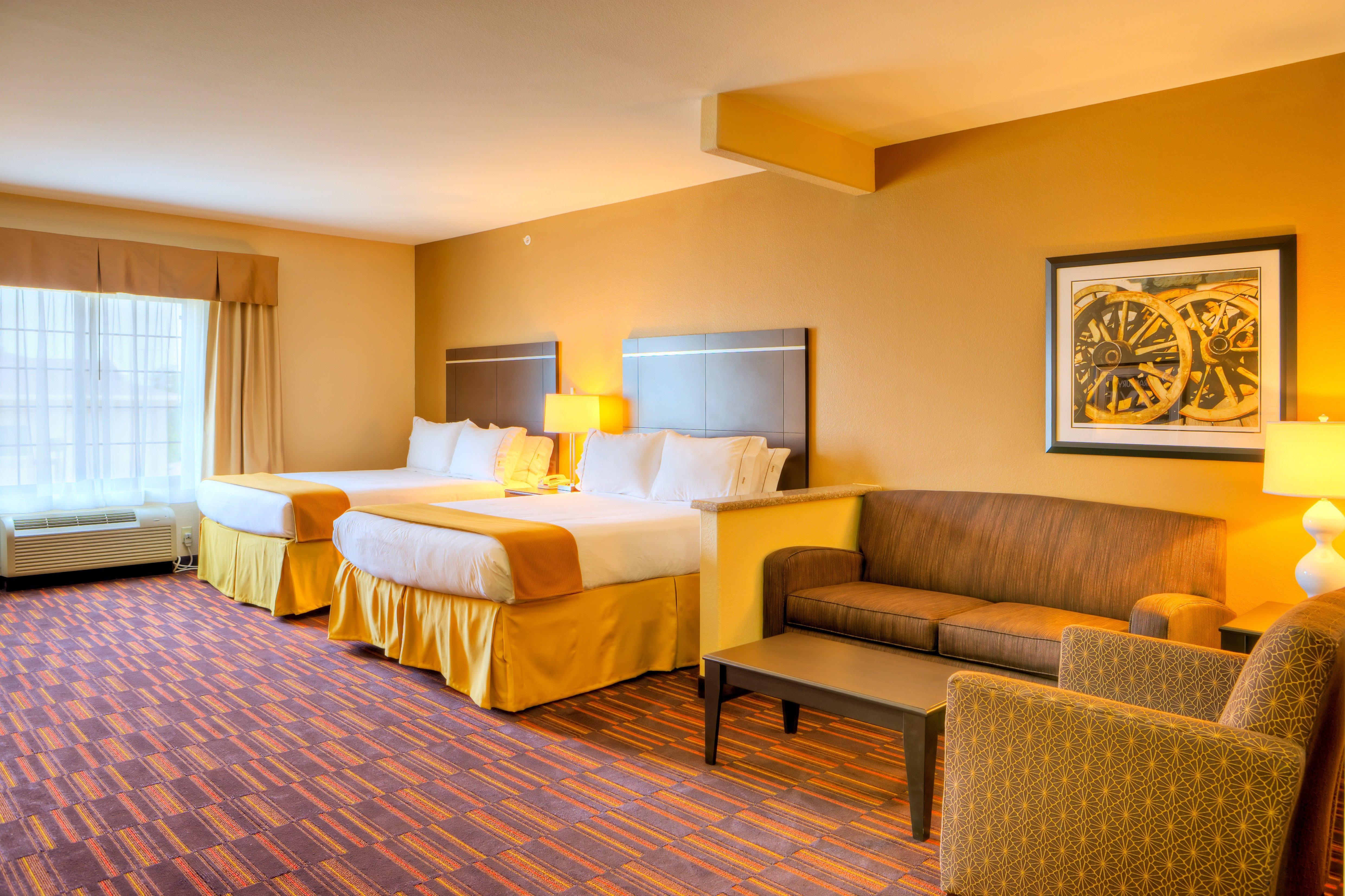 Holiday Inn Express And Suites Granbury By Ihg Exteriör bild