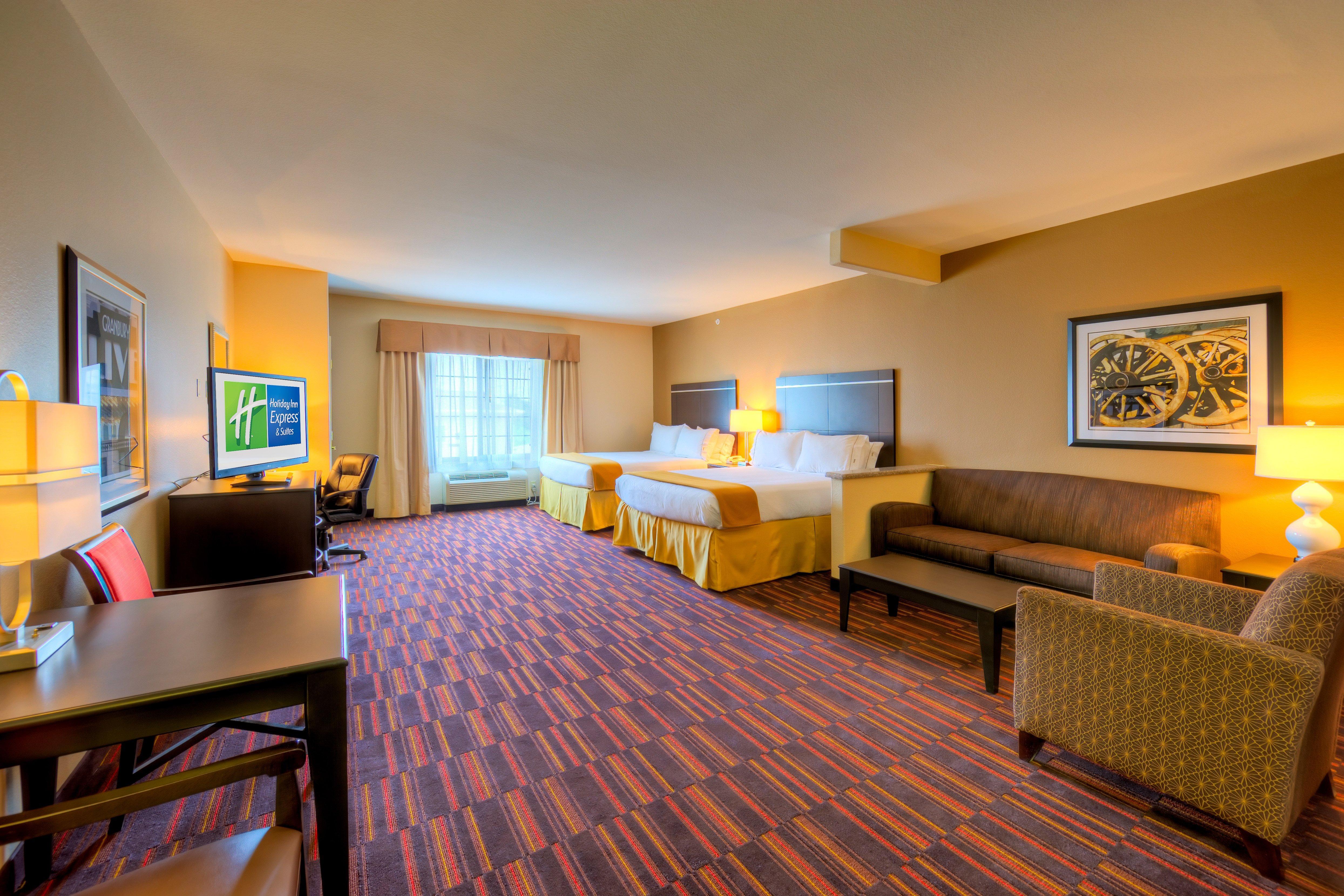 Holiday Inn Express And Suites Granbury By Ihg Exteriör bild
